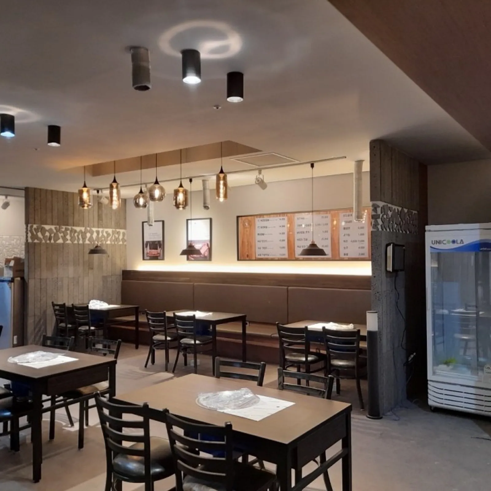 우식삼겹살 30평대 인테리어